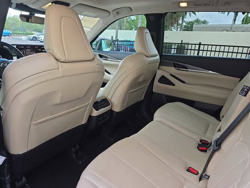 Used 2023 INFINITI QX60 Luxe w/ Cargo Package AWD/4WD image 12