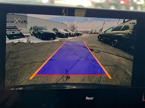 Used 2023 Audi Q5 2.0T Premium w/ Convenience Package image 17