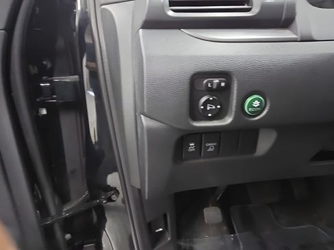 Used 2017 Honda Ridgeline RTL-T image 10