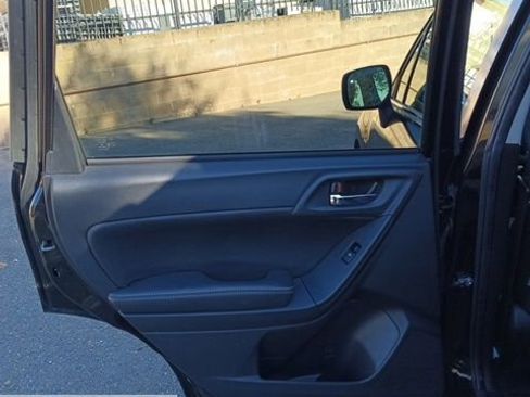 Used 2016 Subaru Forester 2.5i Limited w/ Popular Package #2 image 20