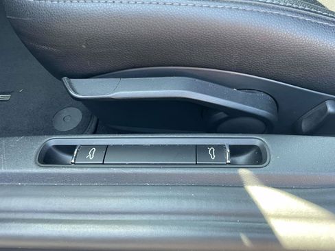 Used 2025 Porsche 718 Cayman RWD image 14