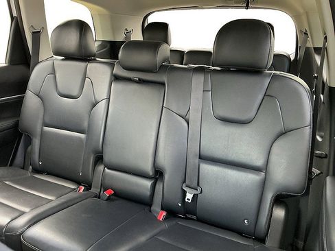 Used 2022 Kia Telluride LX image 12