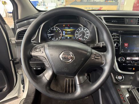 Used 2019 Nissan Murano S AWD/4WD image 6