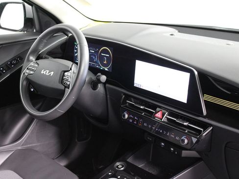 Used 2024 Kia Niro Wind FWD image 23