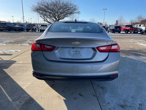 Used 2025 Chevrolet Malibu LT image 6