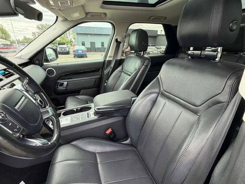 Used 2018 Land Rover Discovery SE AWD/4WD image 9