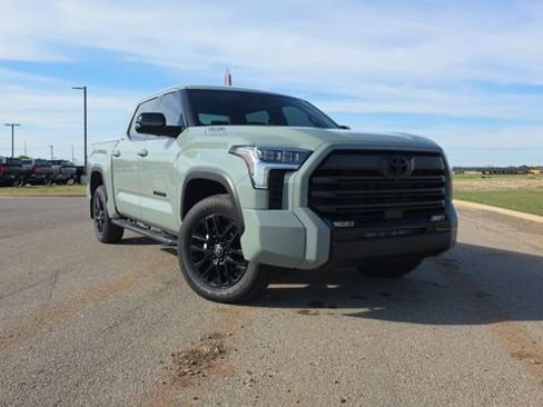 Used 2025 Toyota Tundra Limited image 9
