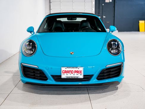 Used 2018 Porsche 911 Carrera 4S image 5