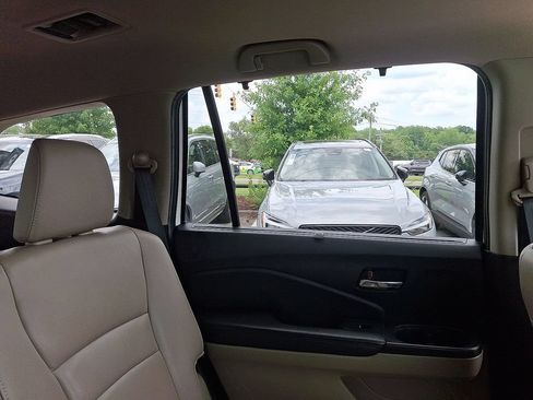 Used 2020 Honda Pilot Touring image 14