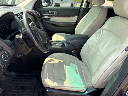 Used 2017 Ford Explorer Platinum AWD/4WD image 15