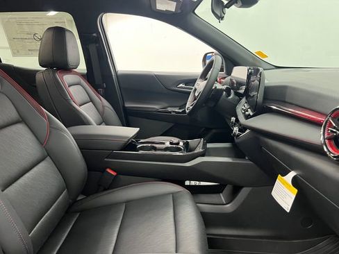 New 2026 Chevrolet Equinox RS w/ Convenience Package III FWD image 31