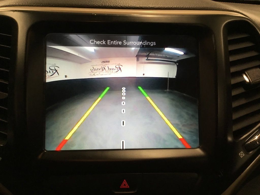 Used 2016 Jeep Cherokee Limited AWD/4WD image 51