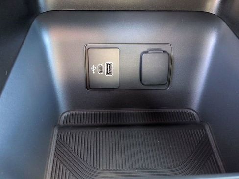 New 2026 Ford Explorer ST-Line image 24