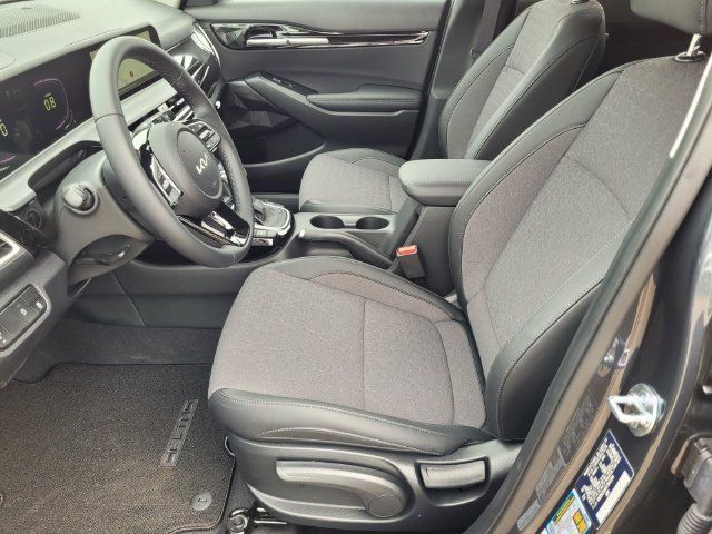New 2026 Kia Seltos S FWD image 8