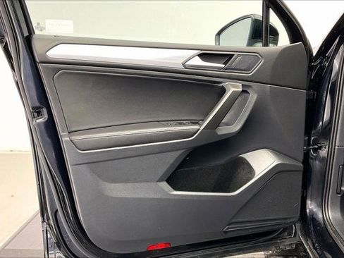 Used 2022 Volkswagen Tiguan S image 26