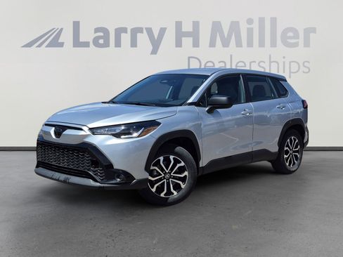 Used 2025 Toyota Corolla Cross AWD Hybrid image 1