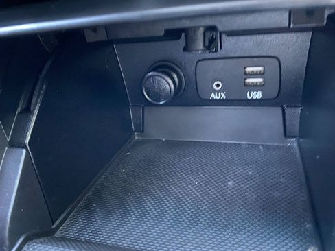 Used 2016 Subaru Outback 2.5i Limited AWD/4WD image 37