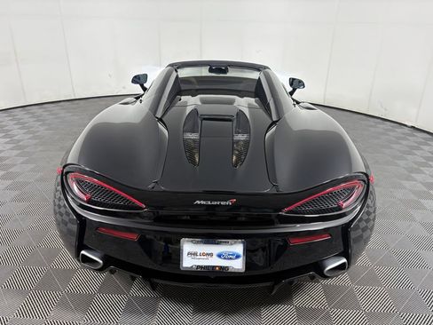 Used 2018 McLaren 570S Spider image 31