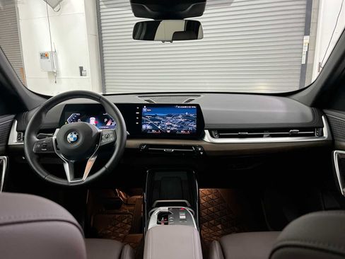 Used 2023 BMW X1 xDrive28i w/ Convenience Package AWD/4WD image 10