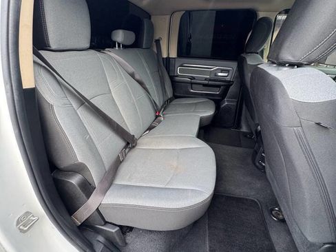 Used 2019 RAM 2500 Big Horn image 9