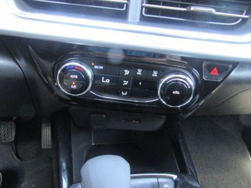 Certified 2026 Chevrolet Trax LT image 23