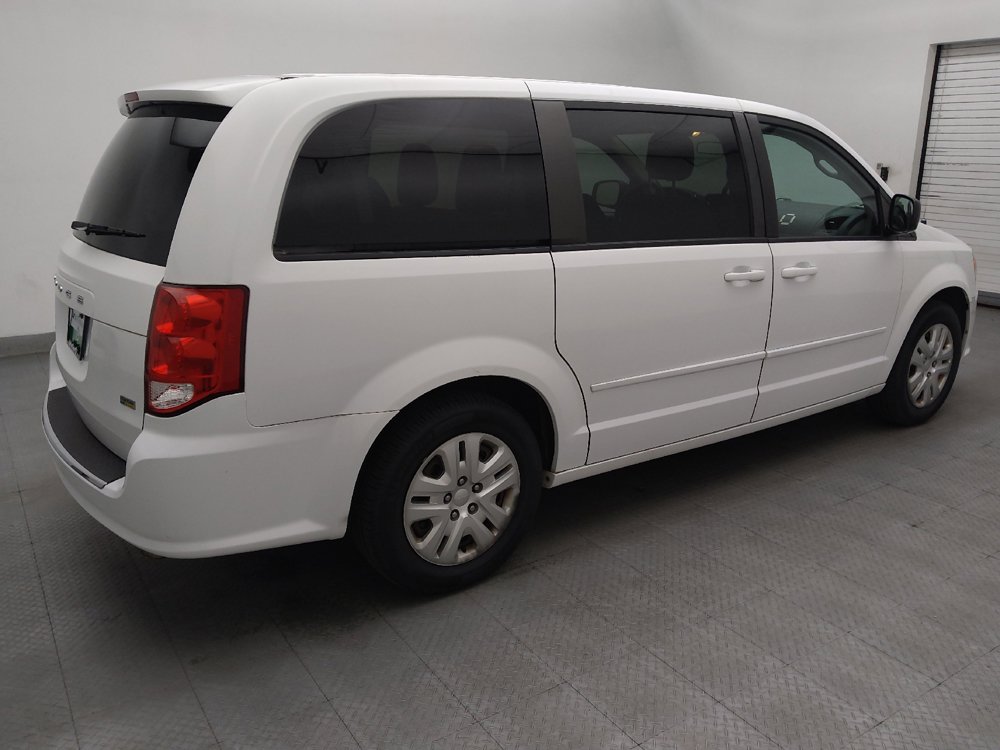 Used 2017 Dodge Grand Caravan SE FWD image 10