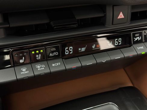 New 2026 Toyota Crown Signia AWD/4WD image 39