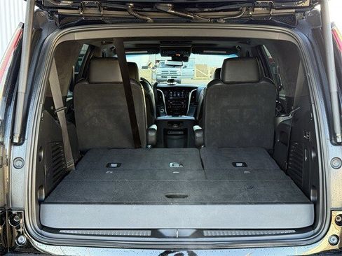 Used 2020 Cadillac Escalade Platinum image 33