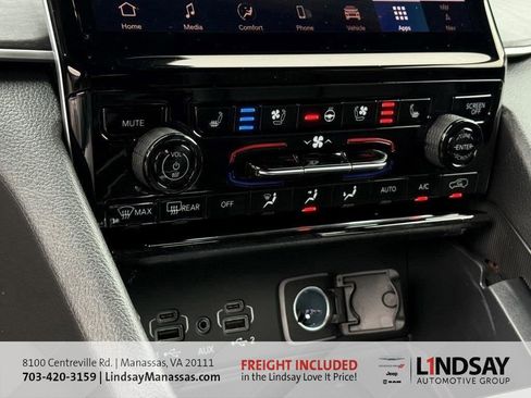 New 2025 Jeep Grand Cherokee L Limited w/ Luxury Tech Group II image 30