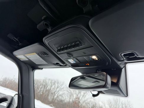 Used 2024 Ford Bronco Wildtrak image 30