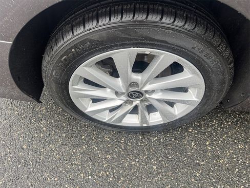 Used 2023 Toyota Camry LE image 23