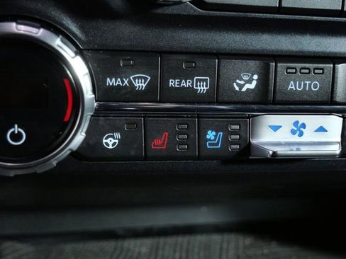 Certified 2021 Ford F150 Platinum w/ Equipment Group 701A High image 24