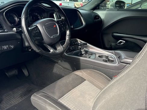 Used 2020 Dodge Challenger SXT w/ Blacktop Package image 6