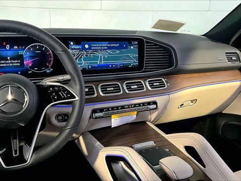 New 2026 Mercedes-Benz GLE 450 4MATIC Coupe image 8