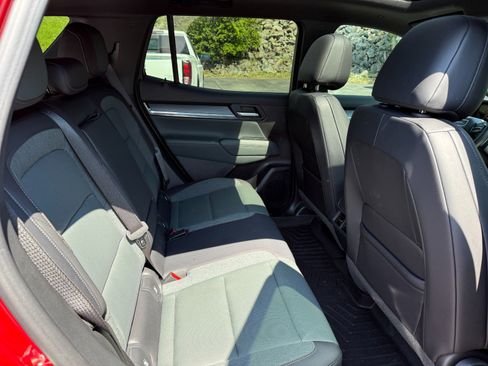 Used 2026 GMC Terrain AT4 AWD/4WD image 20