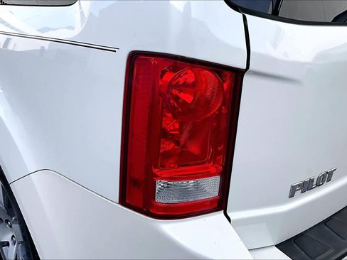 Used 2014 Honda Pilot Touring image 28