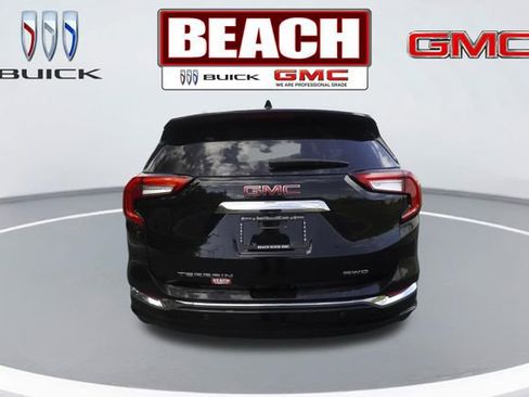 Used 2024 GMC Terrain Denali w/ Black Diamond Edition image 4