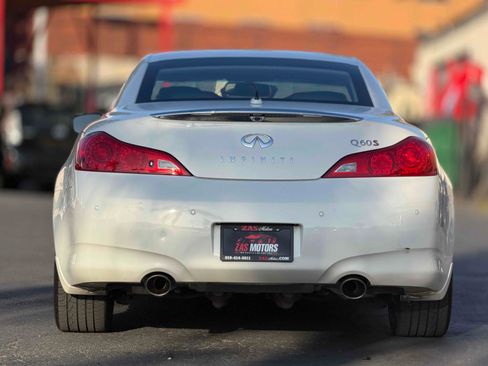 Used 2014 INFINITI Q60 Convertible w/ Premium Package RWD image 11