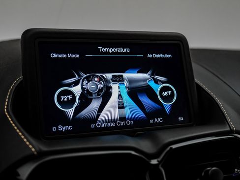 Used 2020 Aston Martin V8 Vantage Coupe image 58