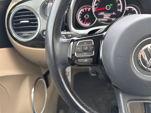 Used 2014 Volkswagen Beetle 2.5 image 18