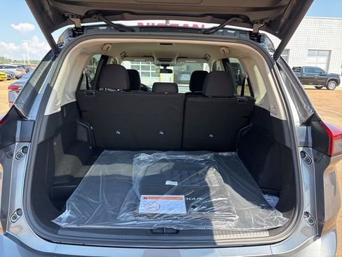 New 2026 Nissan Rogue SV image 20