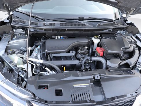 Used 2021 Nissan Rogue Sport SV FWD image 42