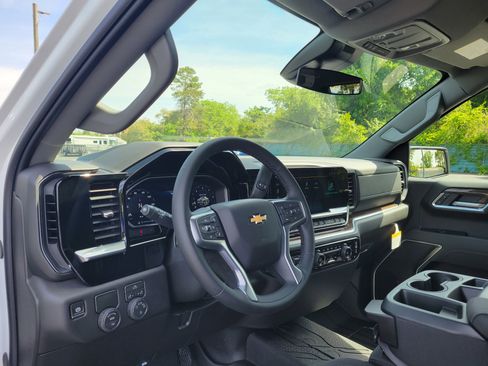 New 2026 Chevrolet Silverado 1500 LT w/ Protection Package image 30