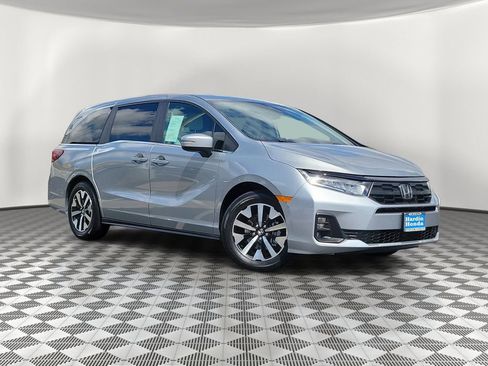 Certified 2025 Honda Odyssey EX-L image 2
