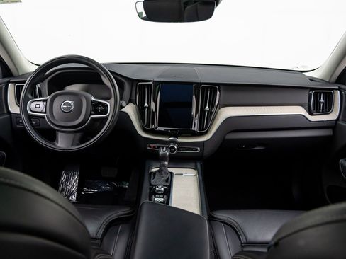 Used 2021 Volvo XC60 T6 Inscription w/ Advanced Package image 9