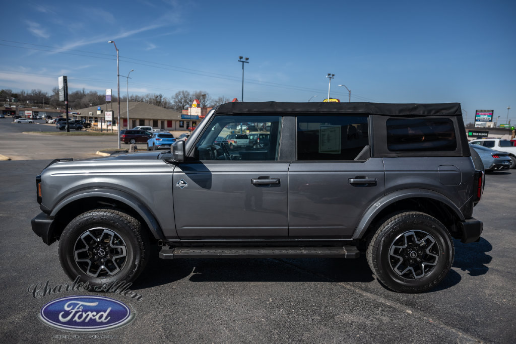 Used 2022 Ford Bronco Outer Banks AWD/4WD image 4
