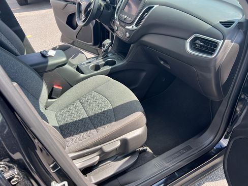 Used 2024 Chevrolet Equinox LT image 20