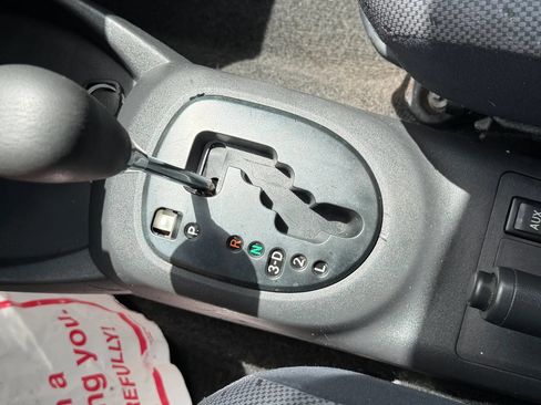 Used 2010 Toyota Yaris 2-Door Hatchback FWD image 24