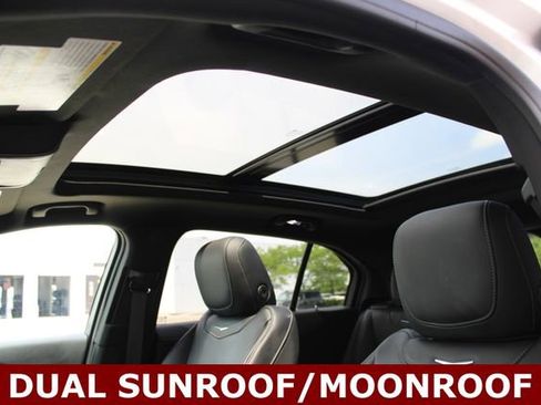 Used 2022 Cadillac XT4 Premium Luxury w/ Enhanced Visibility Package AWD/4WD image 7