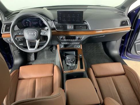 Used 2023 Audi Q5 2.0T Prestige w/ Prestige Package image 36